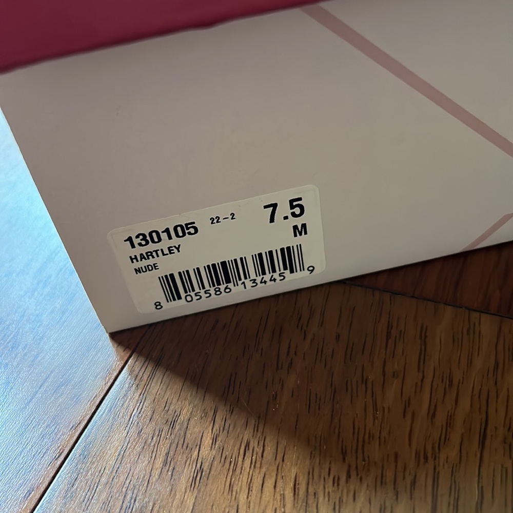๐HP๐ Womenโs strap sandals, heels in nude size 7.5. - Picture 12 of 14